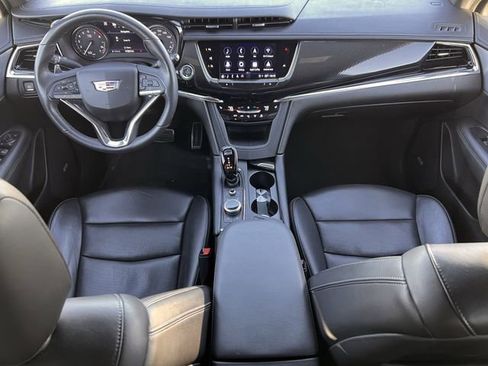 Certified 2022 Cadillac XT6 Sport w/ Technology Package image 11