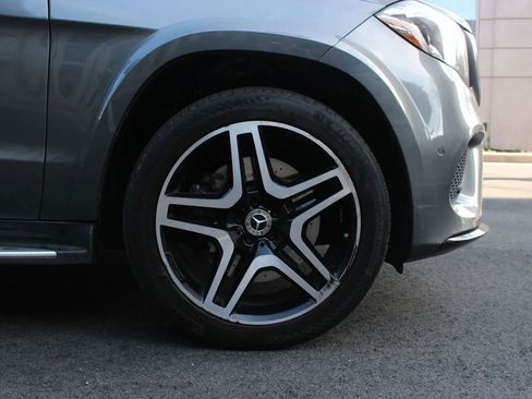 Used 2018 Mercedes-Benz GLS 550 4MATIC image 4
