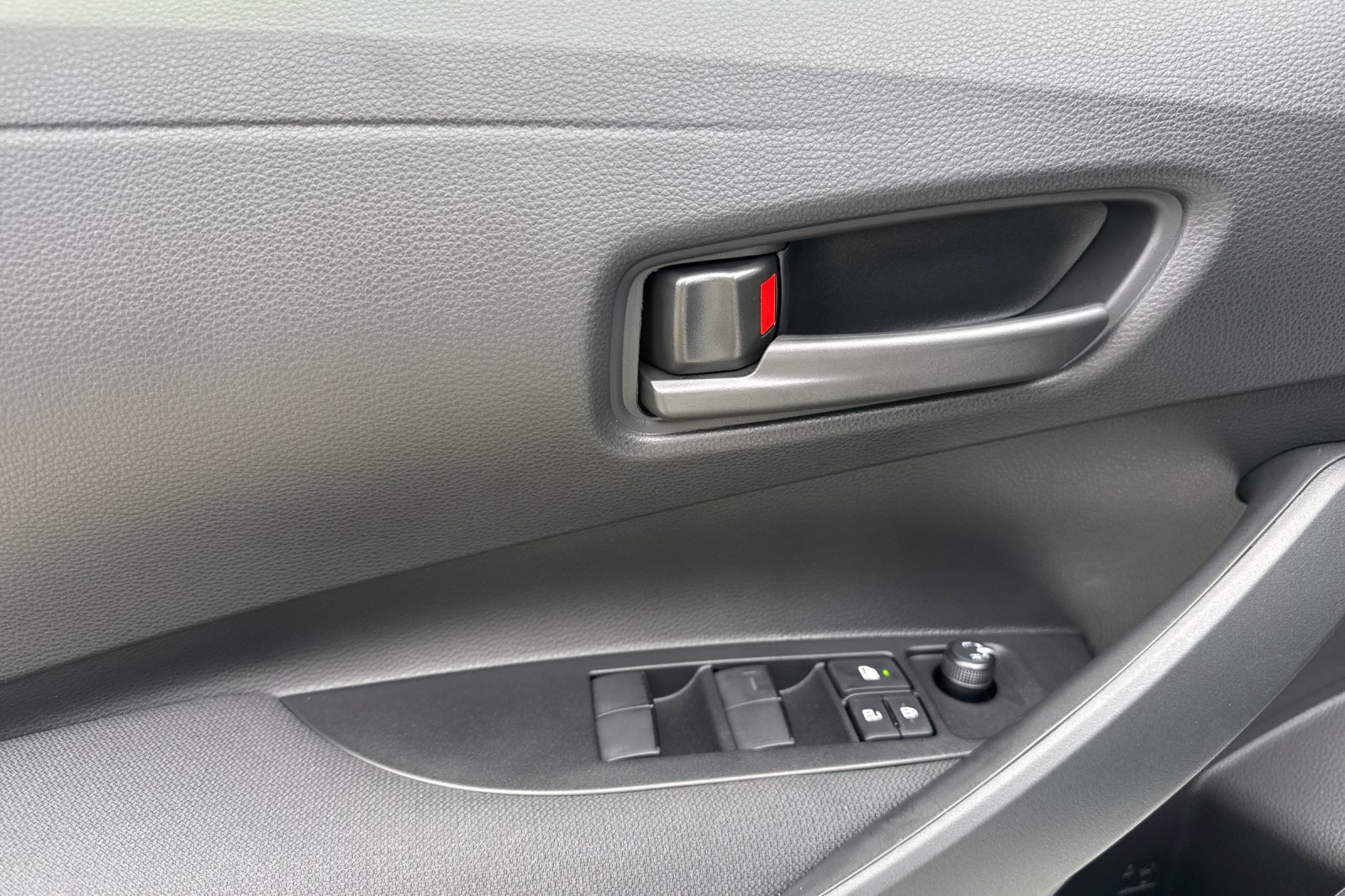 New 2027 Toyota Corolla LE FWD image 11