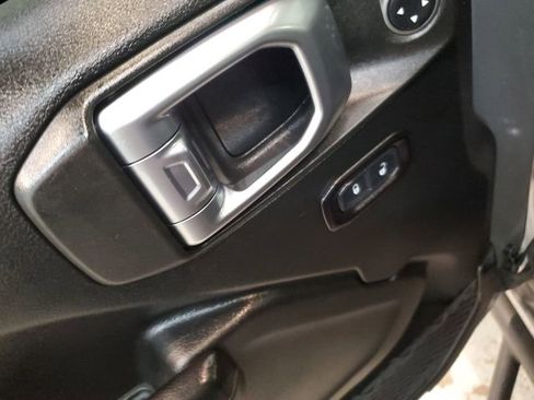 Used 2019 Jeep Wrangler Unlimited Sport S image 11