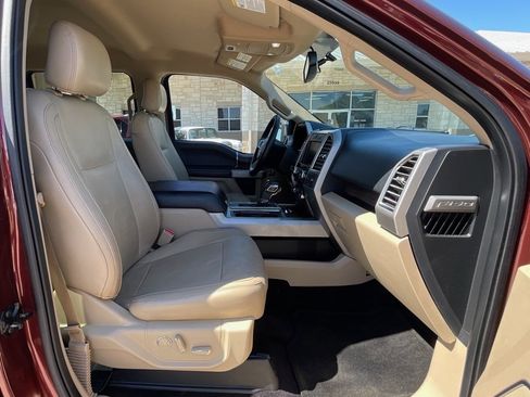 Used 2015 Ford F150 Lariat image 27