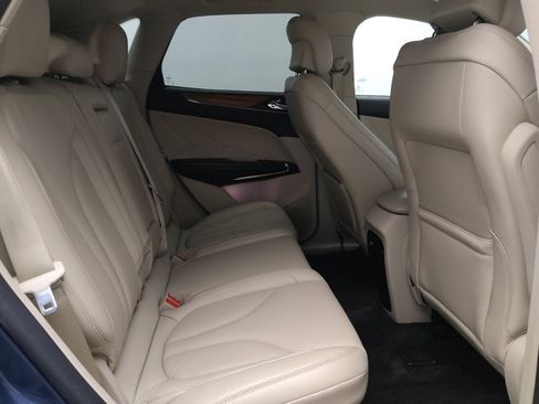 Used 2018 Lincoln MKC Select w/ Select Plus Package FWD image 19