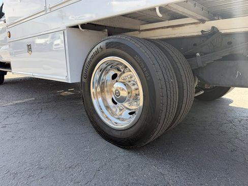 Used 2024 Ford F550 2WD Regular Cab Super Duty image 10