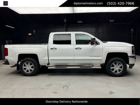 Used 2017 Chevrolet Silverado 1500 LTZ w/ Max Trailering Package image 8