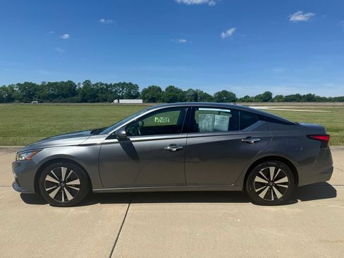 Used 2019 Nissan Altima 2.5 SL FWD image 8