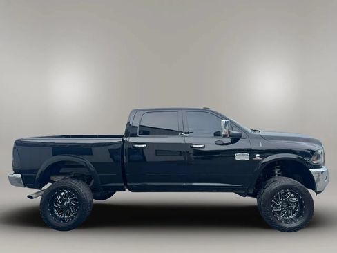 Used 2013 RAM 2500 Longhorn w/ Convenience Group AWD/4WD image 4