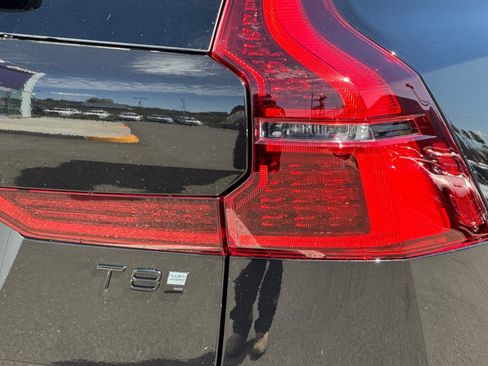 New 2026 Volvo XC60 T8 Ultra w/ Climate Package AWD/4WD image 33