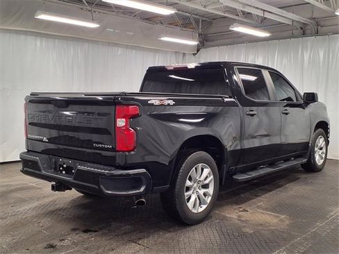 Used 2019 Chevrolet Silverado 1500 Custom w/ Custom Value Package image 22