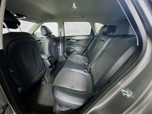 Used 2025 Kia Seltos S image 27