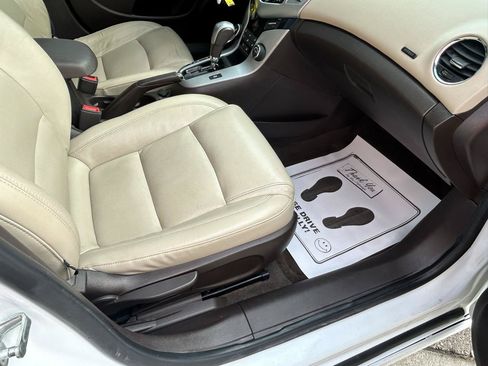 Used 2014 Chevrolet Cruze LT w/ RS Package FWD image 12