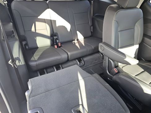 Used 2020 Chevrolet Traverse RS image 5