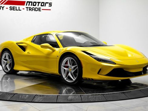 Used 2022 Ferrari F8 Tributo RWD image 5