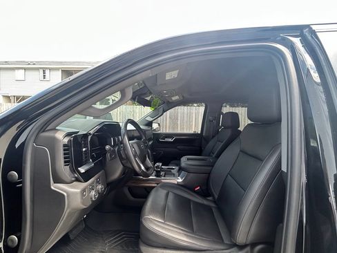 Used 2022 Chevrolet Silverado 1500 RST AWD/4WD image 14