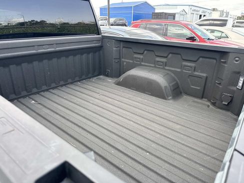 Used 2022 Chevrolet Silverado 1500 LTZ RWD image 11