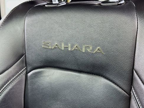 Used 2023 Jeep Wrangler Unlimited Sahara w/ Cold Weather Group image 22