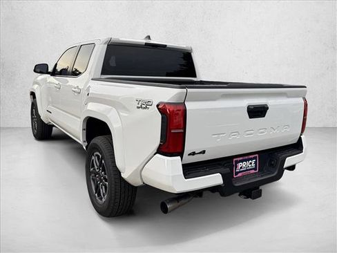 Certified 2025 Toyota Tacoma TRD Sport AWD/4WD image 5