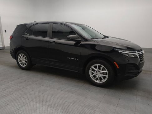 Used 2024 Chevrolet Equinox LS w/ Driver Confidence II Package image 11