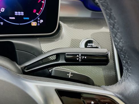Used 2025 Mercedes-Benz C 300 Sedan image 18