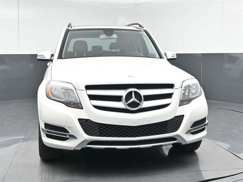 Used 2015 Mercedes-Benz GLK 350 4MATIC image 2