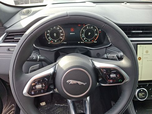 New 2025 Jaguar F-PACE R-Dynamic S AWD/4WD image 17