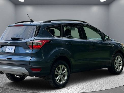 Used 2018 Ford Escape SE w/ Ford Safe & Smart Package AWD/4WD image 6