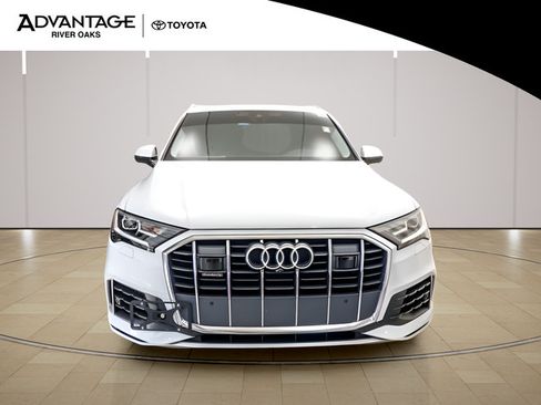 Used 2023 Audi Q7 3.0T Premium w/ Convenience Package AWD/4WD image 3