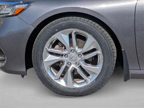 Used 2018 Honda Accord LX image 9