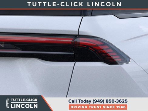 New 2026 Lincoln Nautilus Premier image 21