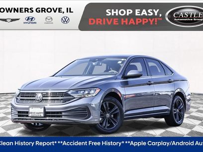 Used 2023 Volkswagen Jetta SE w/ Panoramic Sunroof Package