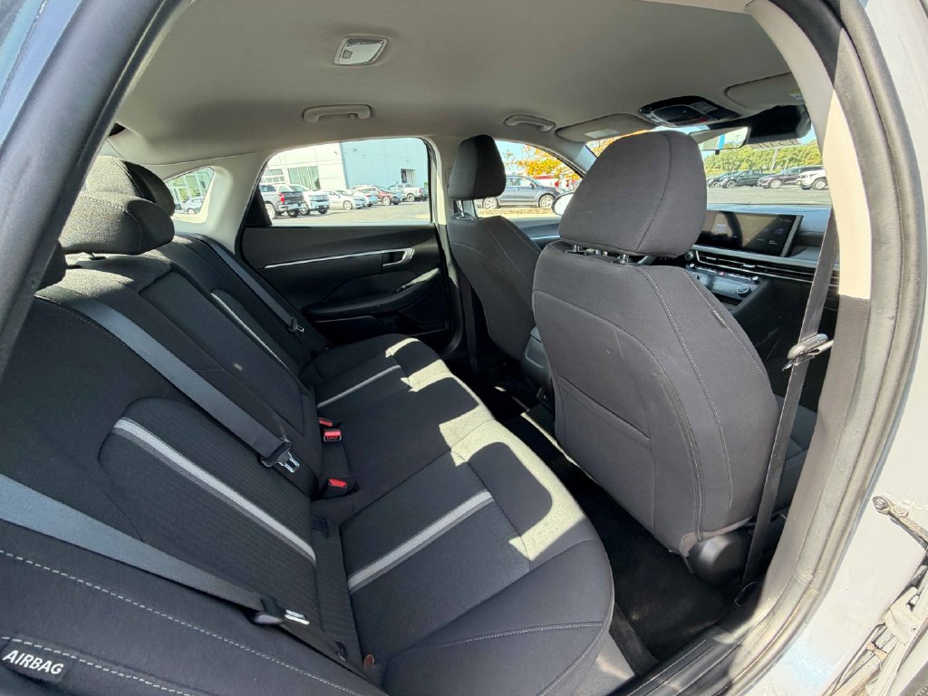 Used 2025 Hyundai Sonata SEL FWD image 26