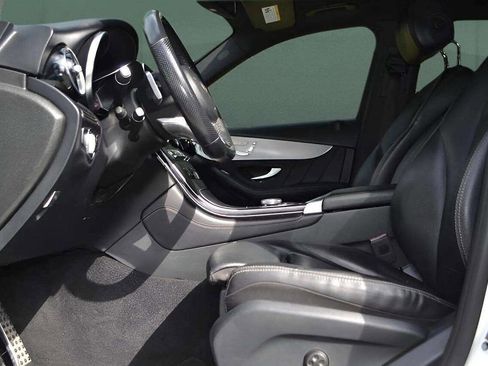 Used 2019 Mercedes-Benz GLC 300 w/ AMG Line image 8