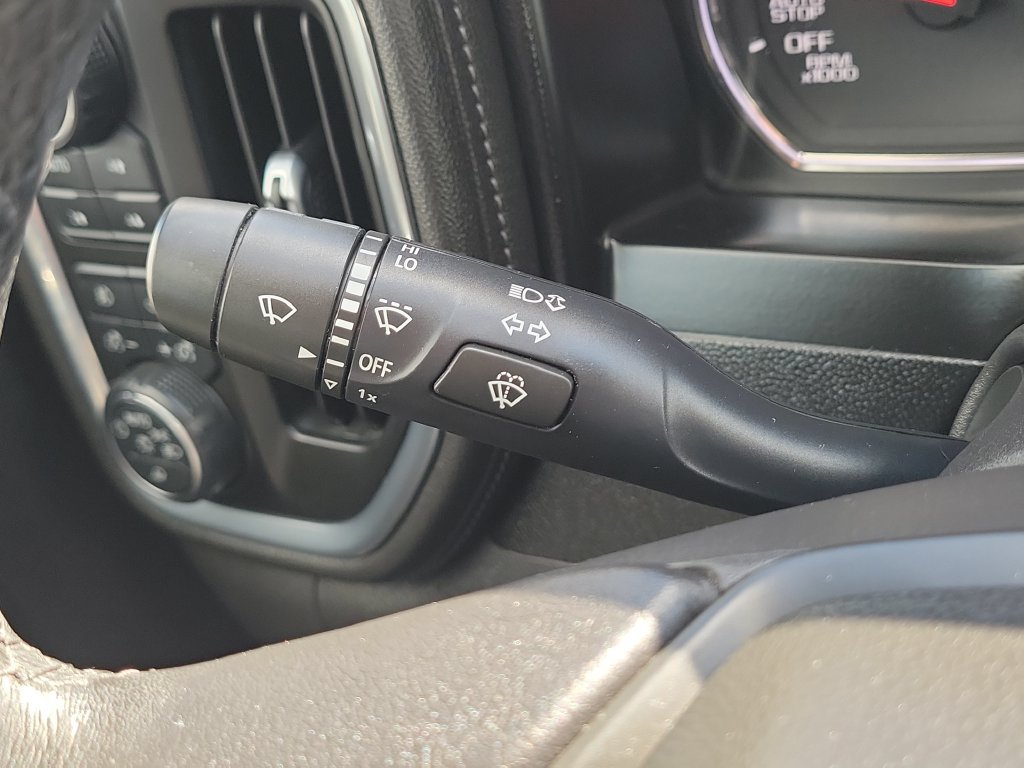 Used 2021 Chevrolet Silverado 1500 LTZ AWD/4WD image 11