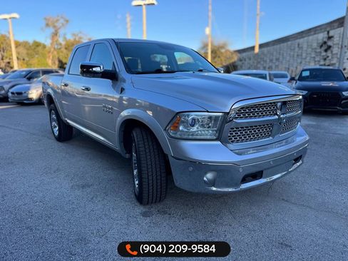 Used 2017 RAM 1500 Laramie w/ Convenience Group image 5