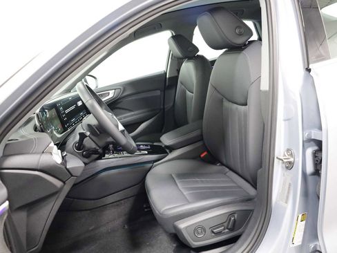 Used 2025 Audi A5 2.0T Premium Plus w/ Premium Plus AWD/4WD image 5