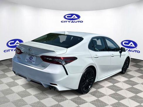 Used 2023 Toyota Camry XSE image 3