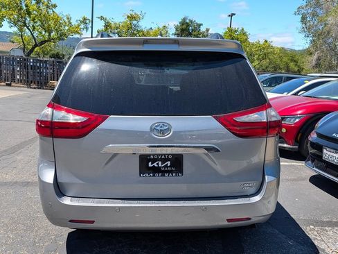 Used 2015 Toyota Sienna Limited Premium AWD/4WD image 4