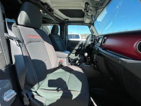 Used 2021 Jeep Wrangler Rubicon AWD/4WD image 24