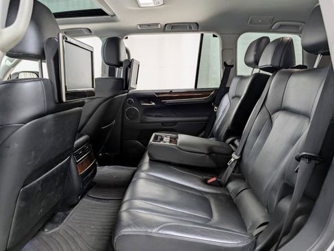 Used 2018 Lexus LX 570 4WD w/ Luxury Package image 20