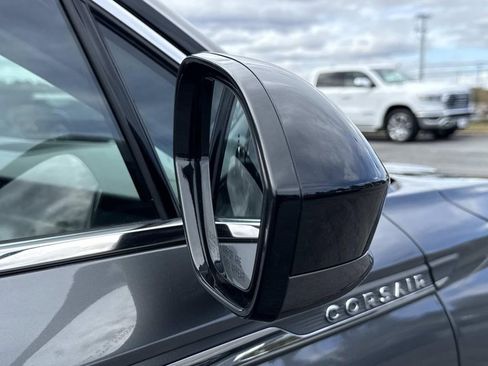 Used 2022 Lincoln Corsair Standard 4D Sport Utility w/ Equipment Group 101A image 27