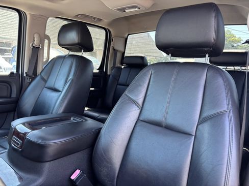 Used 2008 GMC Sierra 1500 Denali AWD/4WD image 17