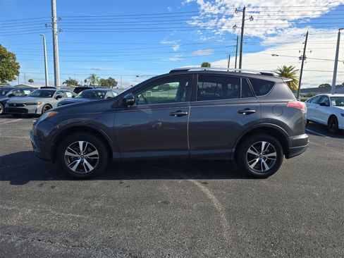 Used 2017 Toyota RAV4 XLE image 6
