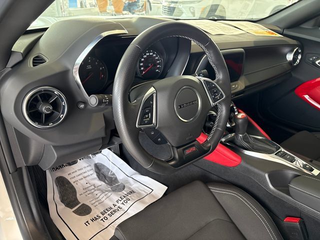 Used 2022 Chevrolet Camaro SS RWD image 9