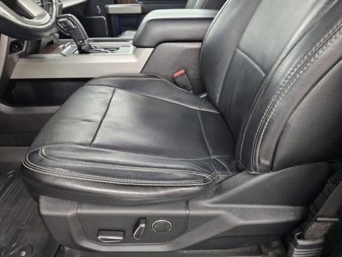 Used 2017 Ford F150 Lariat w/ Equipment Group 502A Luxury image 15