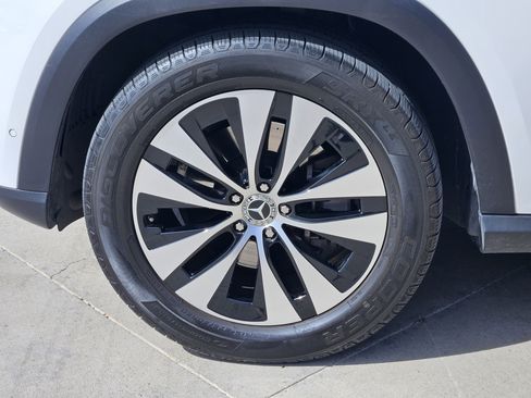 Certified 2025 Mercedes-Benz GLE 350 4MATIC image 10