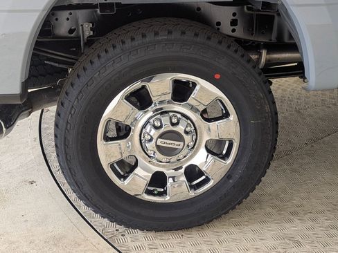 New 2026 Ford F250 Lariat w/ Chrome Package image 10