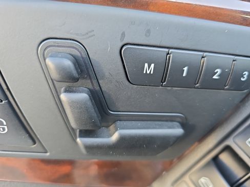 Used 2013 Mercedes-Benz GLK 350 2WD image 27