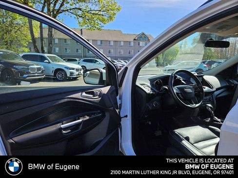 Used 2018 Ford Escape SEL image 23