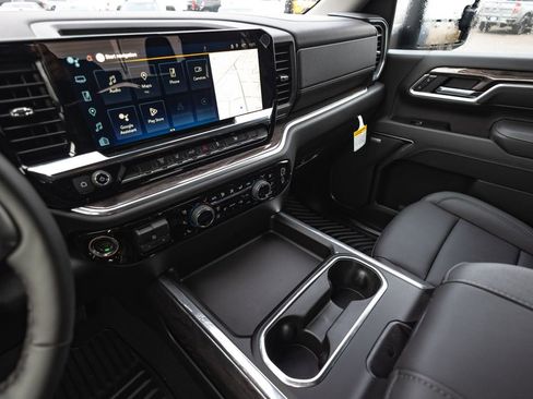 New 2026 Chevrolet Silverado 3500 LTZ w/ LTZ Convenience Package image 31