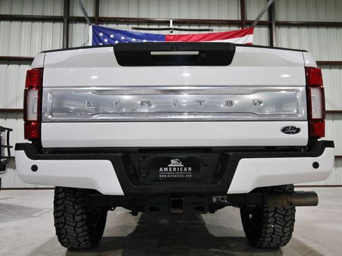 Used 2022 Ford F250 Limited AWD/4WD image 9