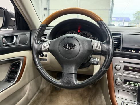 Used 2005 Subaru Outback 3.0R L.L. Bean AWD/4WD image 12